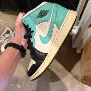 Nike Air Jordan Youth Size 5.5 Y Aquatone High Top Limited Edition Sneakers